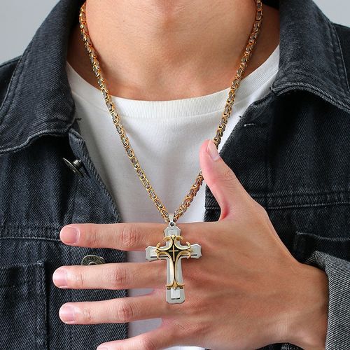 High-quality three-layered cross necklace, suitable for both men and women.