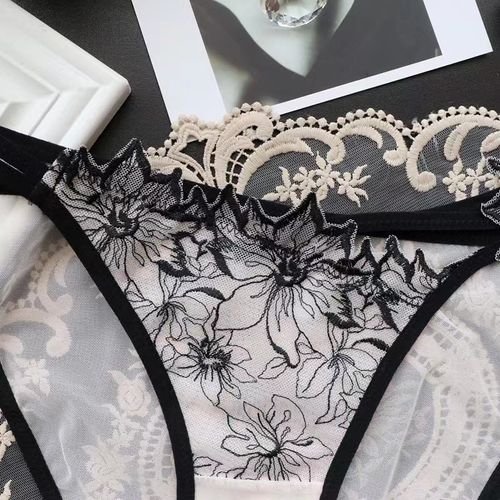 👙👙Ladies' sexy and hot floral embroidery thin style sheer cotton base pure cotton low-rise see-through thong with low-cut crotch.👙👙