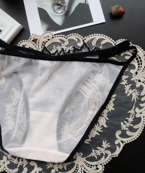 👙👙Ladies' sexy and hot floral embroidery thin style sheer cotton base pure cotton low-rise see-through thong with low-cut crotch.👙👙
