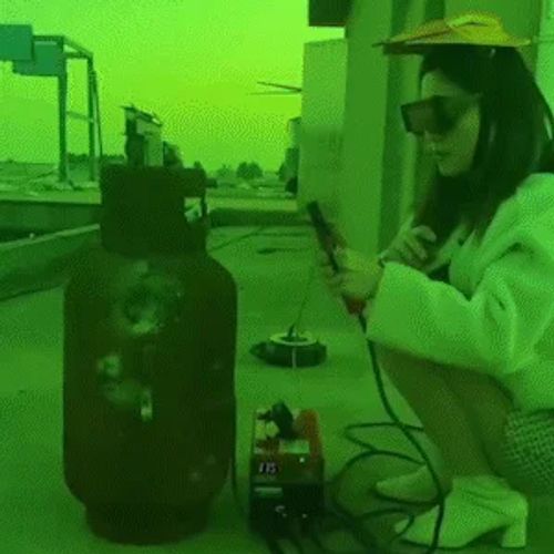 Auto Dimming Welding Glasses(With 5 lenses) 🔥