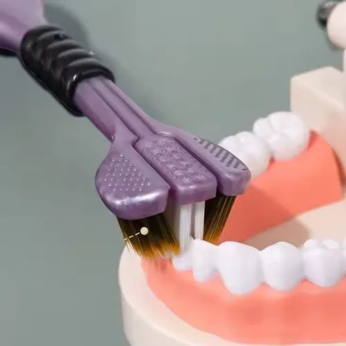 Hot sale new design three head bristle toothbrush