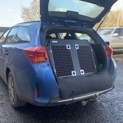 Dog Kennel Supplies and EquipmentToyota Auris Touring Sports | 2012-2018 | Dog Travel Crate | The DT 4