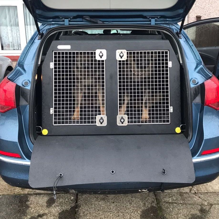 Vauxhall Astra Estate | 2014-Onwards | Dog Travel Crate | The DT 3