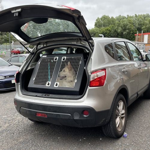 Heavy duty, indoor & outdoor, stainless steel, commercial grade dog kennels Nissan Qashqai | 2007-2013 | Dog Travel Crate | The DT 10