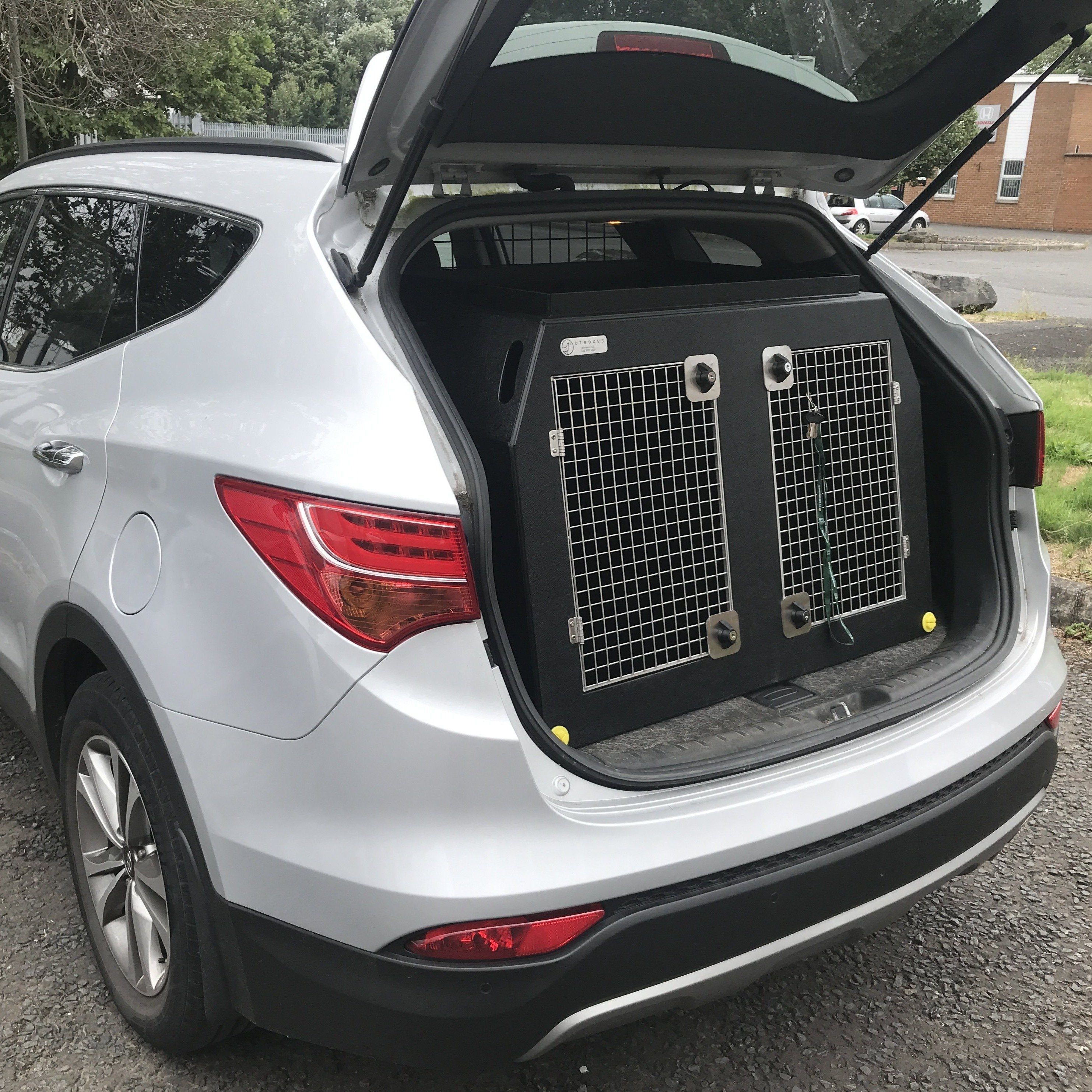 Hyundai Santa Fe | 2012-2019 | Dog Travel Crate | The DT 3