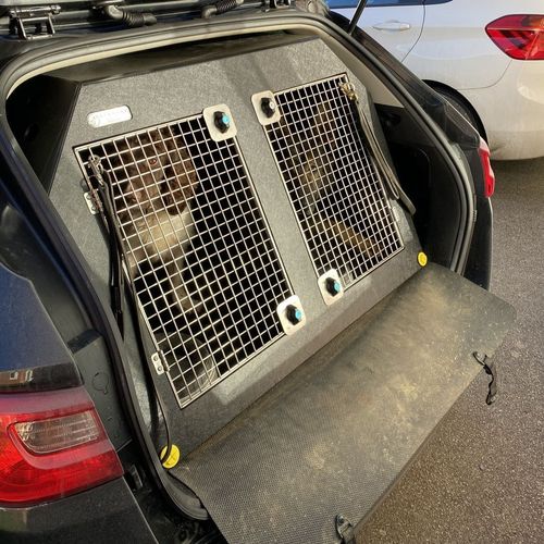 Low MOQ and Customized Dog Portable Metal Cage Kennels Manufacturer Kia Optima Sportswagon | 2016 - Present | Dog Travel Crate | DT 2