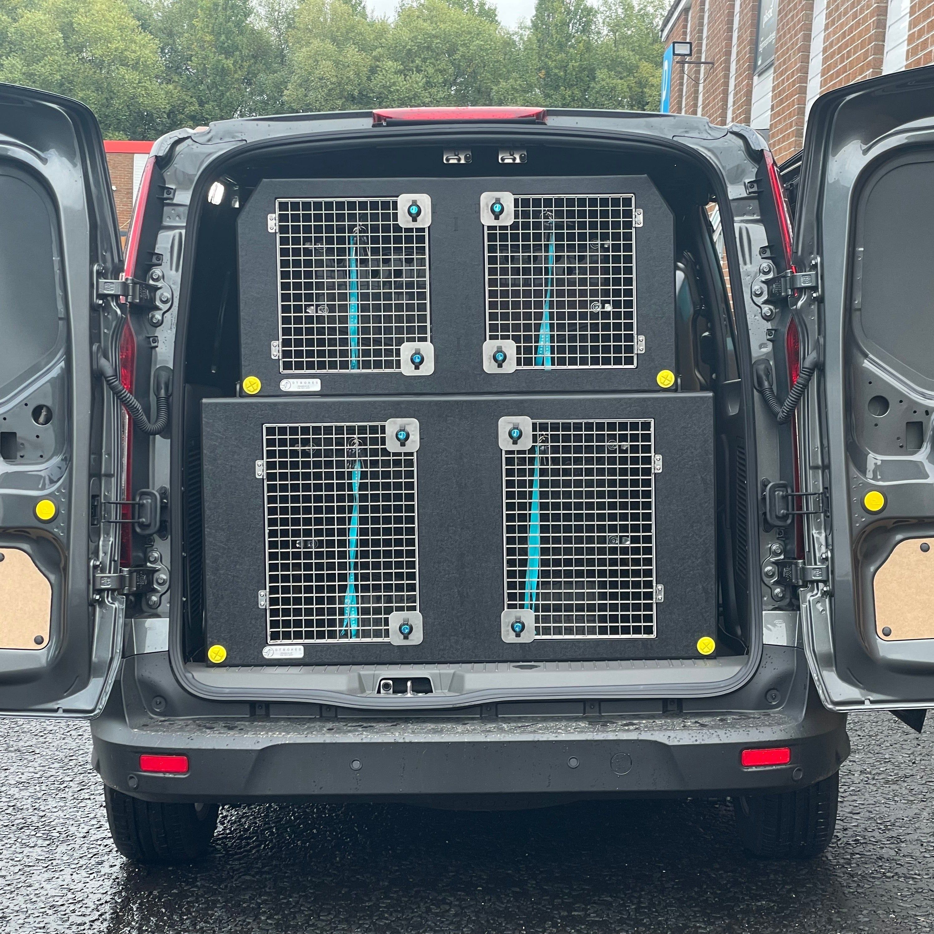 Dog Van Kit | Vauxhall Combo | 2019-Present | Double stack | DT VS1