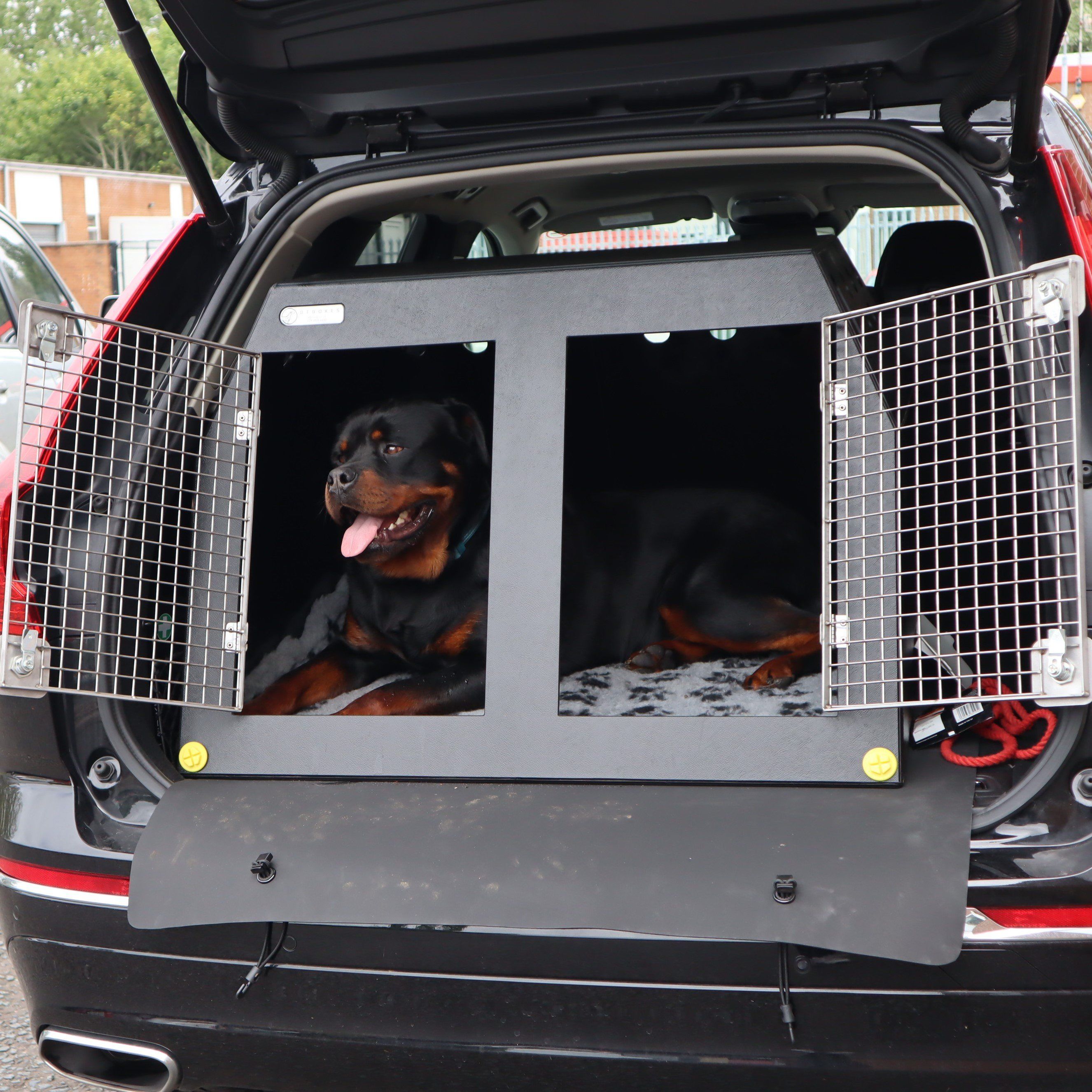 Volvo XC60 | 2018-Present | Dog Travel Crate | The DT 4