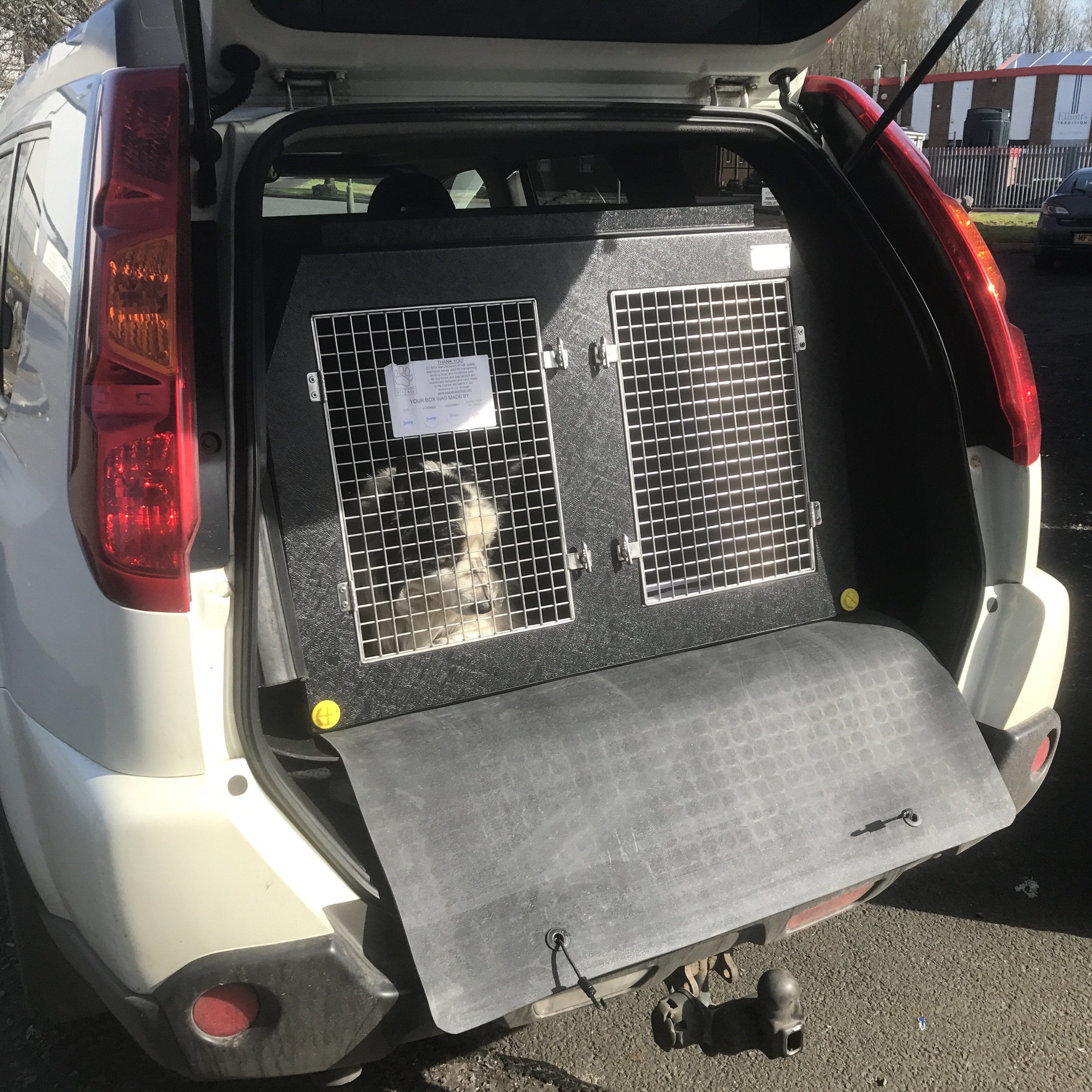 Nissan X-Trail | 2007-2013 | Dog Travel Crate | The DT 3