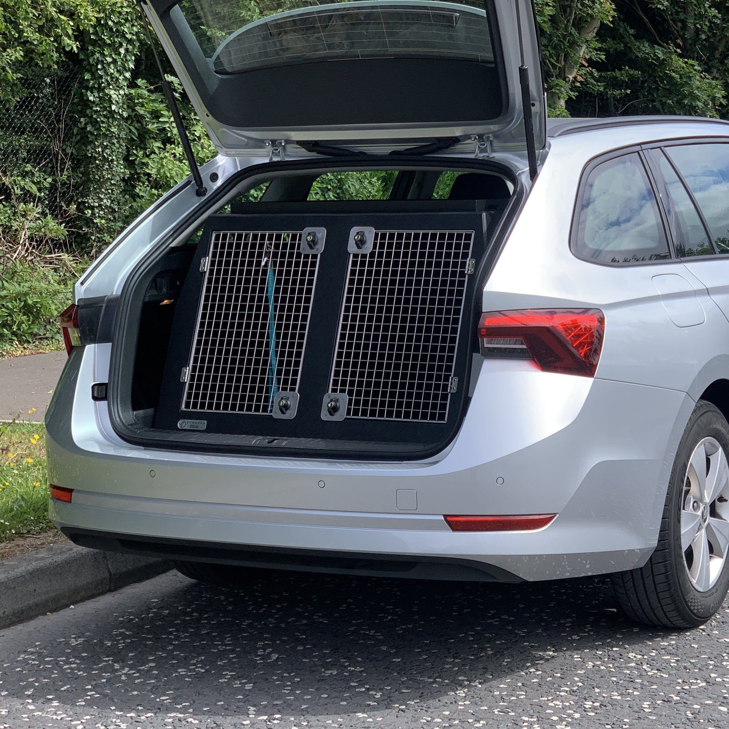 Skoda Octavia Estate | 2020-Present | Dog Travel Crate