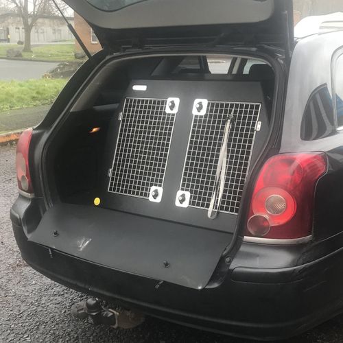 Low MOQ and Customized Dog Portable Metal Cage Kennels Manufacturer Toyota Avensis Tourer | 2003-2009 | Dog Travel Crate | The DT 4