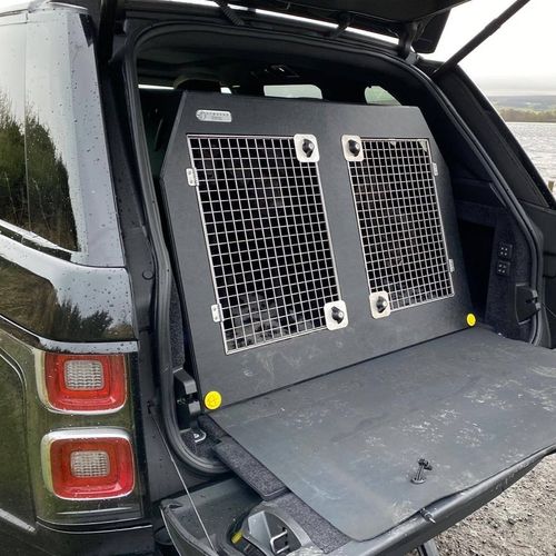 Premium commercial grade dog kennelsRange Rover Vogue | 2012–2021 | Dog Travel Crate | The DT 11