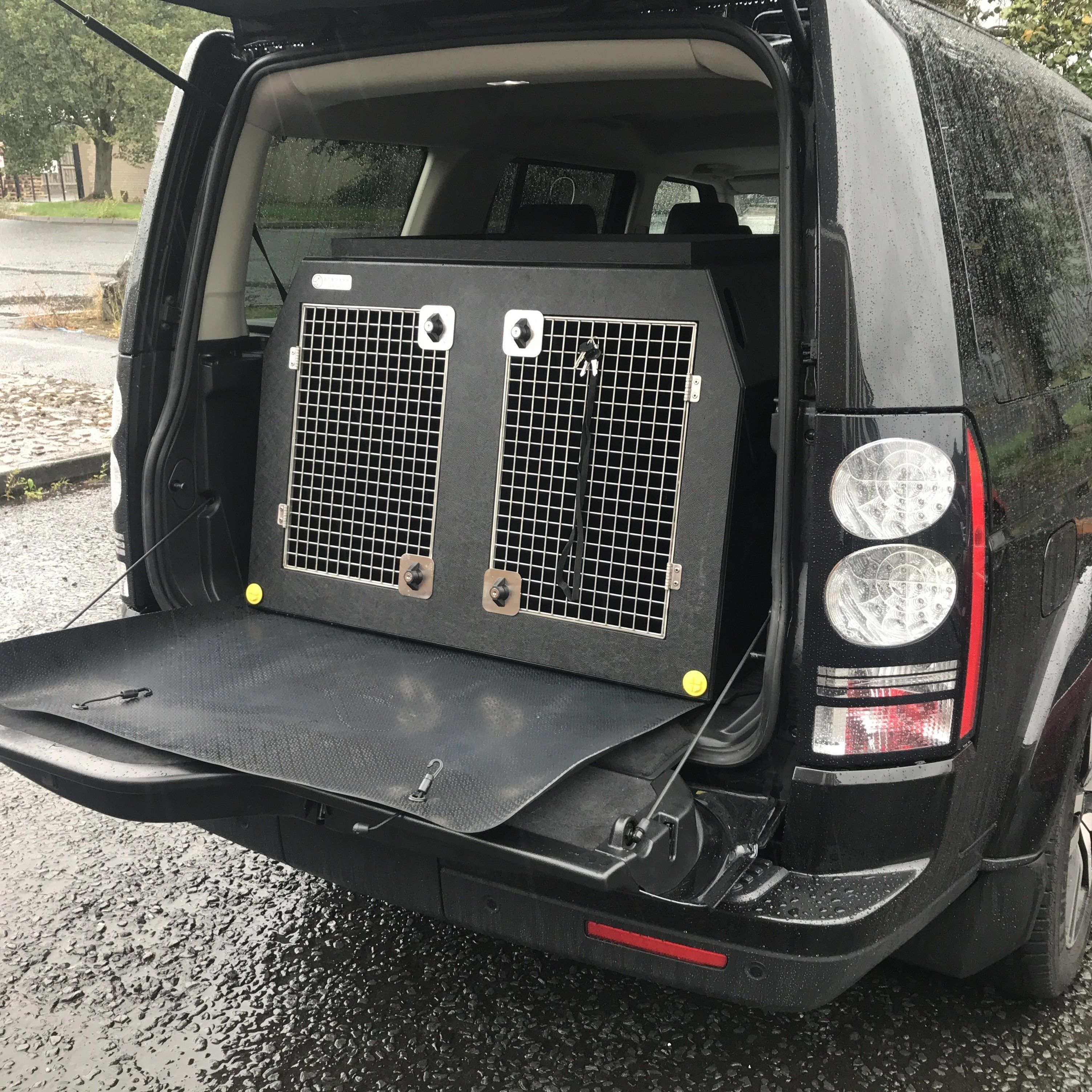 Land Rover Discovery 3 and Land Rover Discovery 4 | Dog Travel Crate | The DT 3