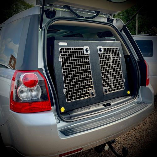 Commercial Dog Kennel Manufacturers Land Rover Freelander 2 | Dog Travel Crate | The DT 1