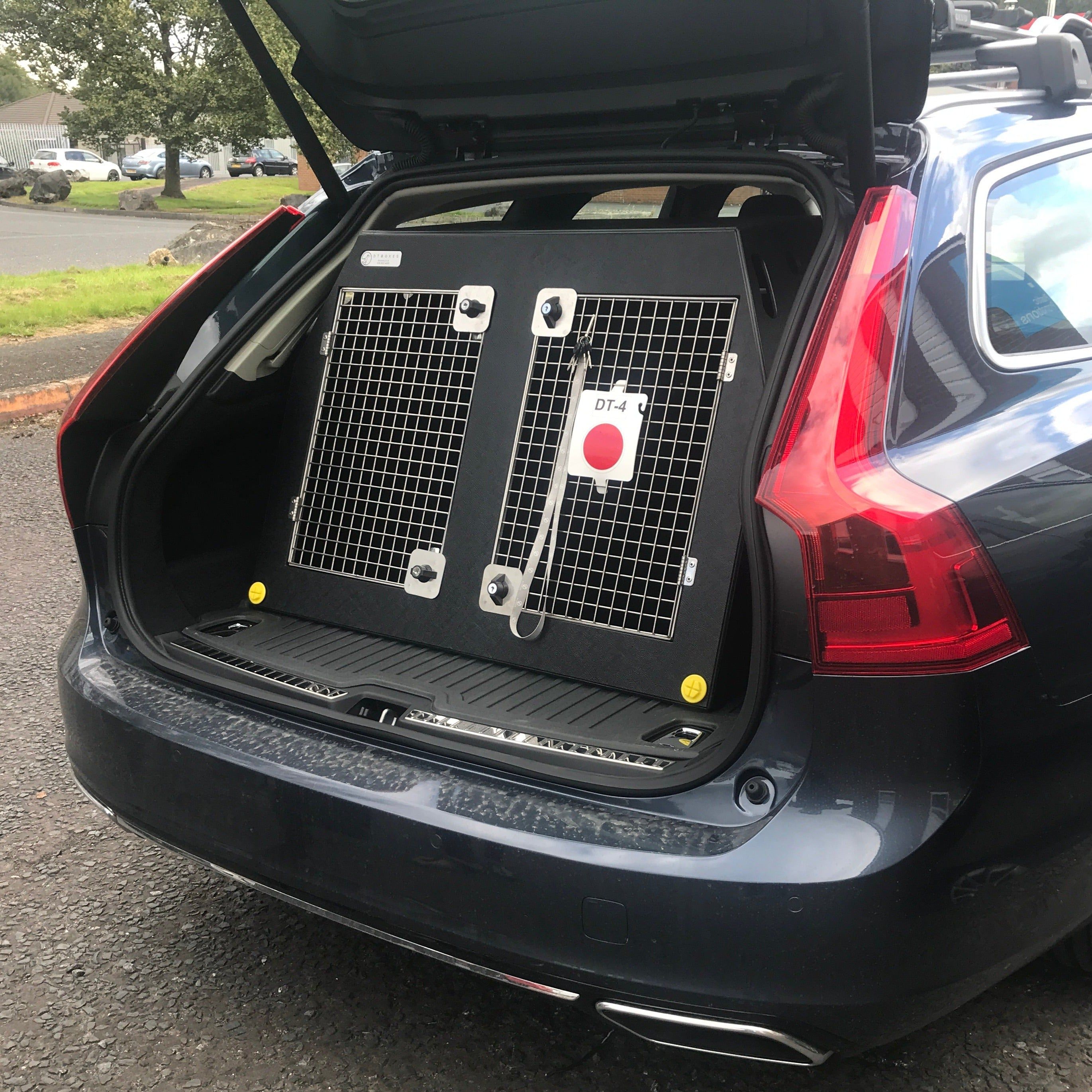 Volvo V90 | 2017-Present | Dog Travel Crate | The DT 4