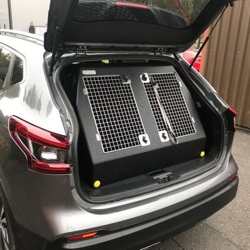 Commercial Dog Kennel Manufacturers Nissan Qashqai | 2014-Present | Dog Travel Crate | The DT 10