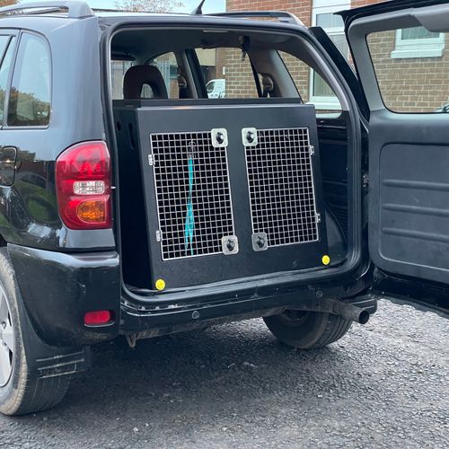 Low MOQ and Customized Dog Portable Metal Cage Kennels Manufacturer Toyota RAV4 (2000- 2005) Dog Car Travel Crate- DT Box