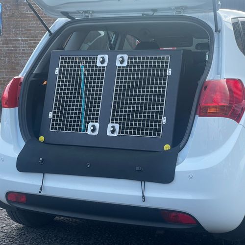 Low MOQ and Customized Dog Portable Metal Cage Kennels Manufacturer Kia Venga (2010–Present) Dog Car Travel Crate