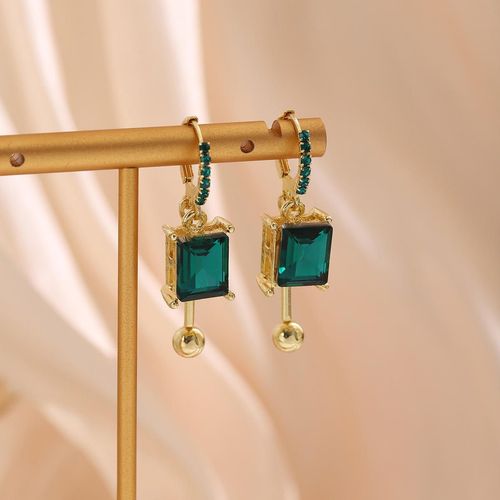 French Vintage Style Emerald Square Diamond Earrings Light Luxury High-End Niche Jewelry Exquisite Fashionable Pendants Charms