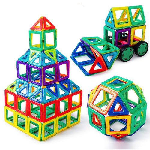 Children's magnetic building block set