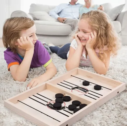 🔥table football winning game🔥 A game full of speed and action where the aim is to play all the pucks to the opposing player's side of the divided board, but the operation must be done with only one hand and the discs must be pushed through the opening to the other side using the rubber band! AVAILABLE IN SMALL OR LARGE!