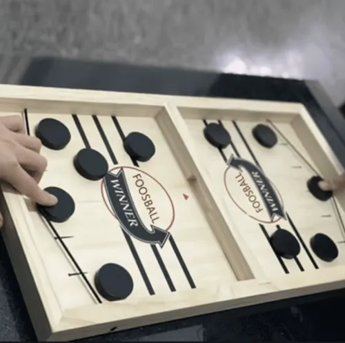 🔥table football winning game🔥 A game full of speed and action where the aim is to play all the pucks to the opposing player's side of the divided board, but the operation must be done with only one hand and the discs must be pushed through the opening to the other side using the rubber band! AVAILABLE IN SMALL OR LARGE!