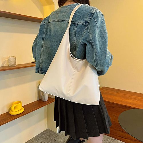 Fashionable Crossbody Bag