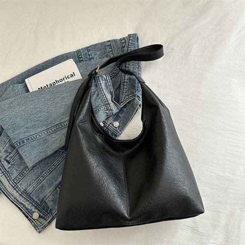 Fashionable Crossbody Bag