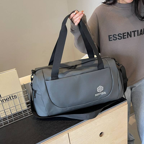 Large Capacity Waterproof Wearable Travel Duffle Bags Wholesale Sports Gym Bags for Men and Women Weekend Use
