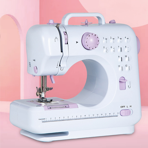 Multifunctional sewing machine with overlock stitch