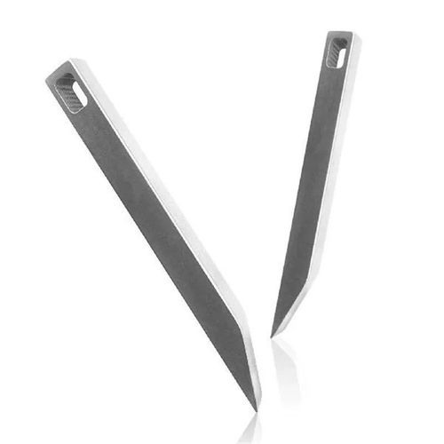 Multifunctional Pry Bar Keychain — Pocket-Sized EDC Tool for Everyday Carry