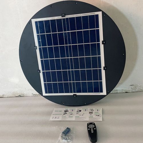 High-efficiency solar panel, polysilicon, ABS material, IP66 waterproof, 500W UFO-style LED solar garden light (Includes 118-inch long pole)