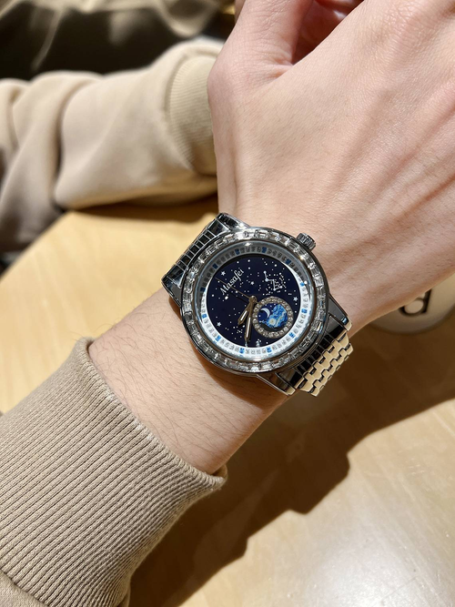 ⌚️Diamond-bezel blue starry sky diamond night sky luminous mechanical watch with transparent case back