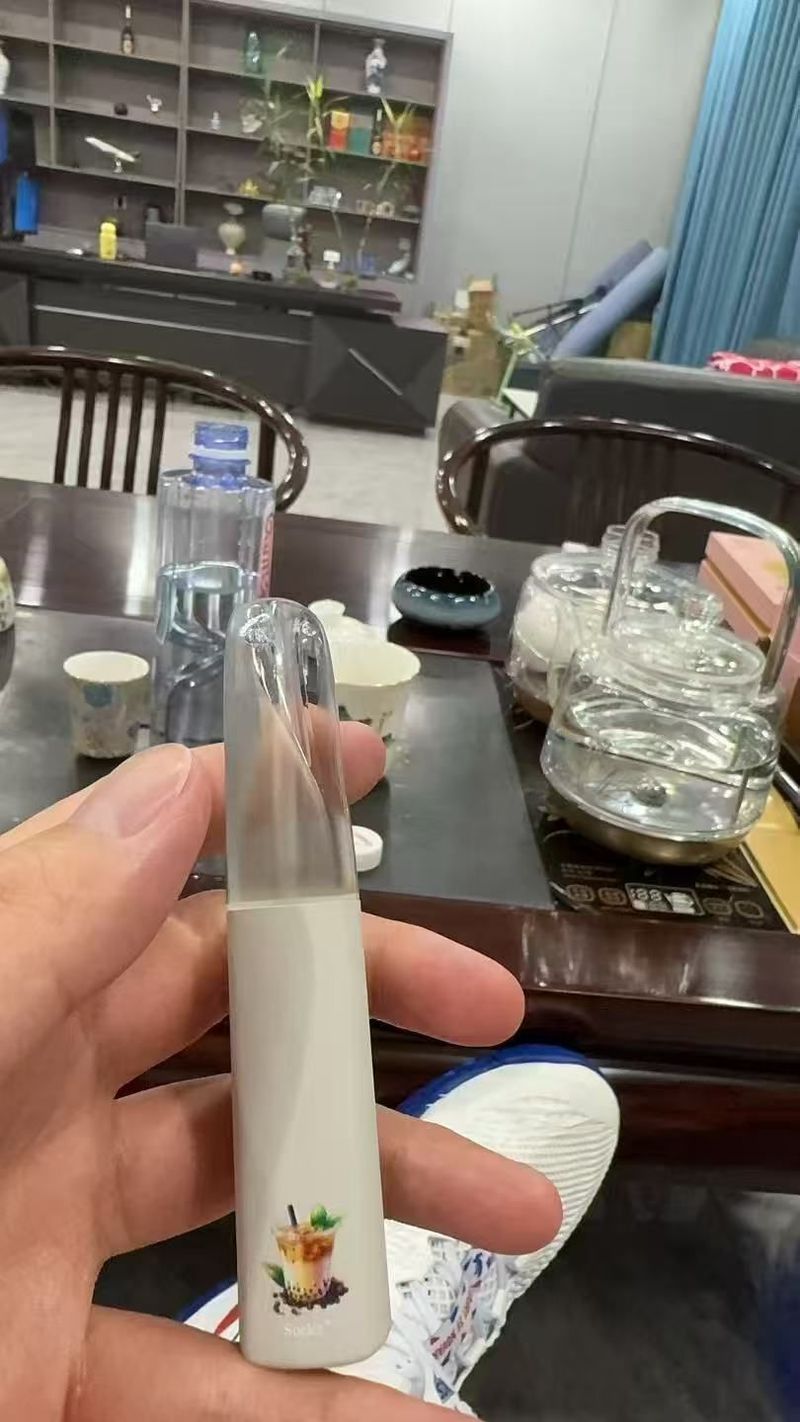 CHILL拋棄式電子煙 清涼順滑搭配順滑口感，口感節奏更容易掌握