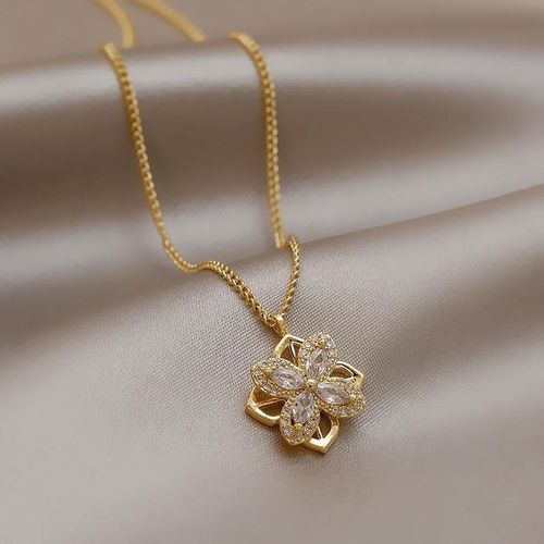 Minimalist Gold Rotatable Four-Leaf Clover Necklace | French Chic 冷淡风 Light Luxury Collarbone Chain for Women | Euro-American INS Trend