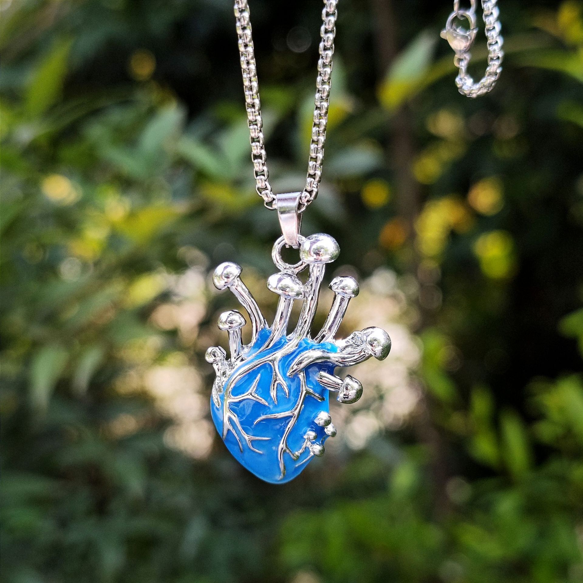 Glowing Heart Naclace