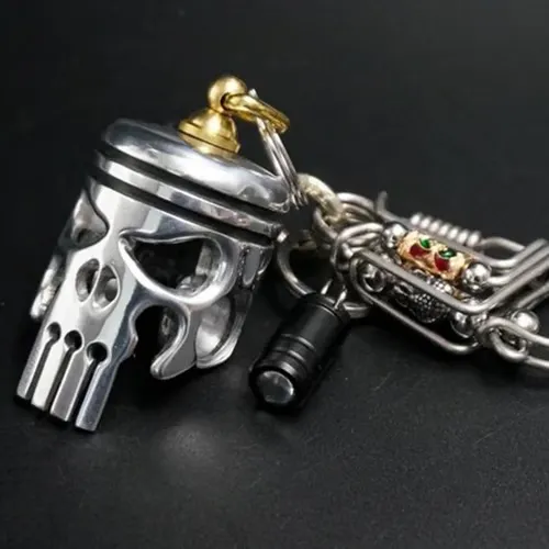 Piston art skull keychain