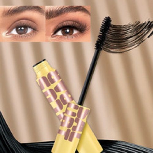 Mascara is waterproof, long-lasting, and does not cause makeup to come off easily. It is thick and does not smudge with dye