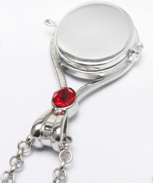 Keep Memories Close With This Beautiful Locket Necklace