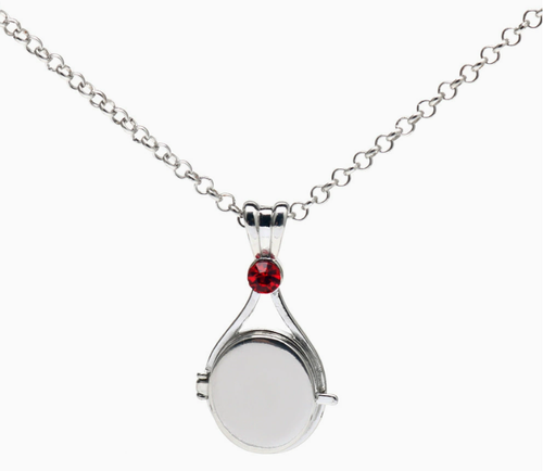Keep Memories Close With This Beautiful Locket Necklace