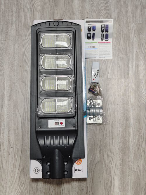 800W 4-Eyes All In One Solar Street Light Single Cup LED Outdoor Lamp