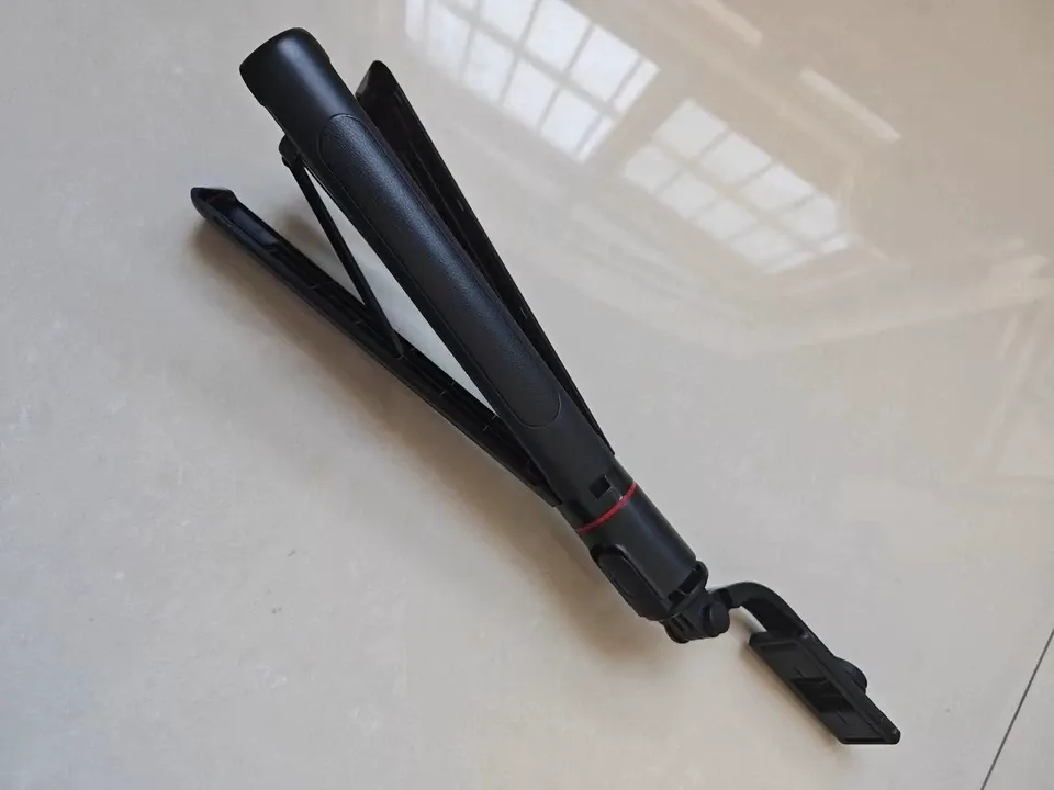 Extendable Selfie Stick with Bluetooth Remote