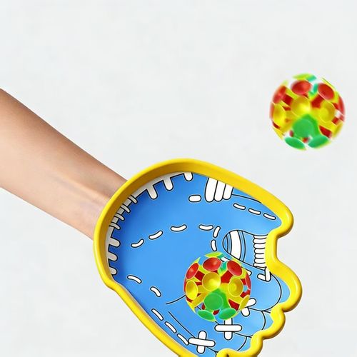 Outdoor multiplayer catch toy