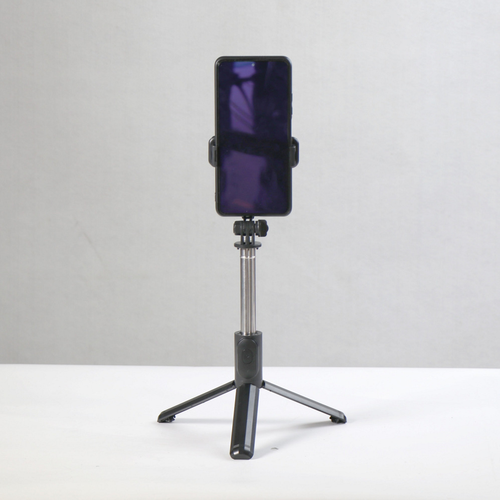 Extendable Selfie Stick Tripod Bluetooth Selfie Stick with Tripod Stand for Smart Phone Live Broadcast