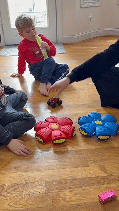 Magic Flying UFO Ball Toy for Kids – Light Up Music Outdoor Play Ball