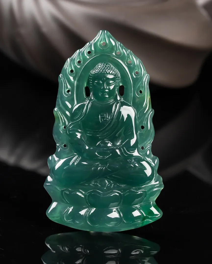 088-Vairocana Buddha Jade Pendant – Hand-Carved Natural Guatemala Jadeite | Symbol of Enlightenment & Inner Peace