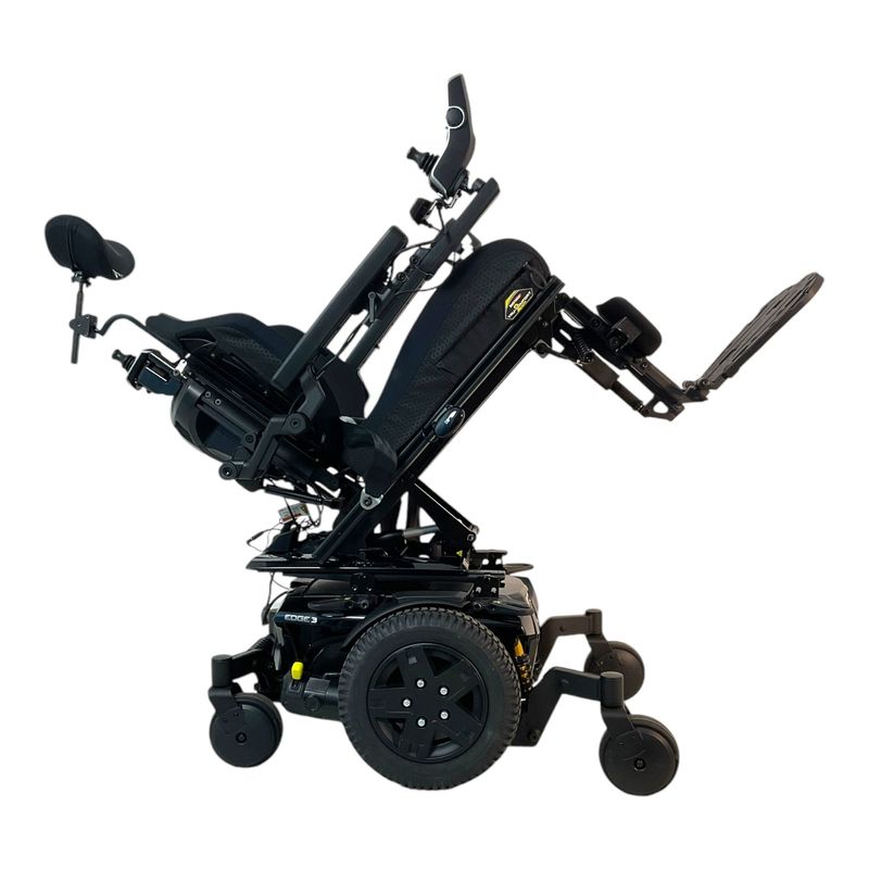 2022 Pride Mobility Quantum Q6 Edge 3 Power Chair | 16 x 20 in Seat | Only 8 Miles!  motability co uk scooters