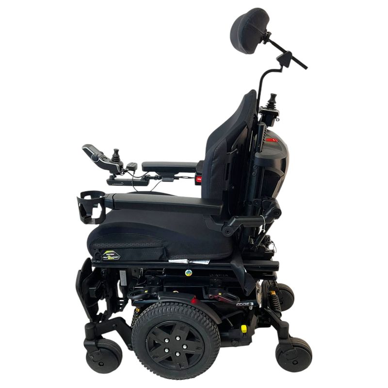 2022 Pride Mobility Quantum Q6 Edge 3 Power Chair | 16 x 20 in Seat | Only 8 Miles!  motability co uk scooters
