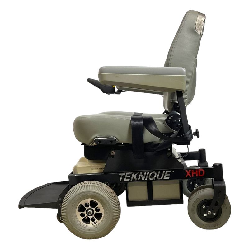 Hoveround Teknique XHD Heavy-Duty Power Wheelchair | 23 x 18 inch Seat | 450 LBS Capacity  cost of mobility scooters USA