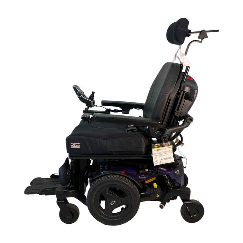2021 Pride Mobility Quantum Q6 Edge 3 Stretto Power Chair | 18 x 18 in Seat | Only 28 Miles!  motability co uk scooters